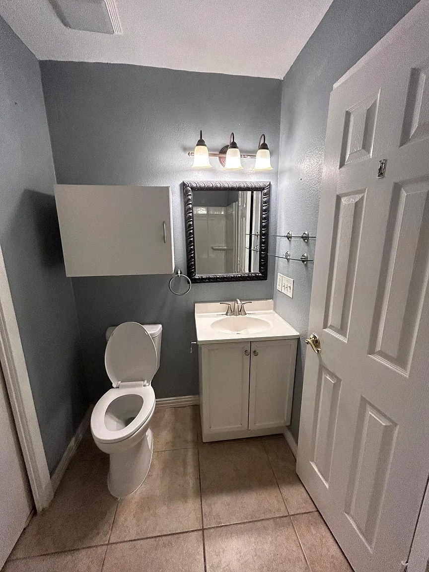 Building Photo - 6902 Colony Park Dr