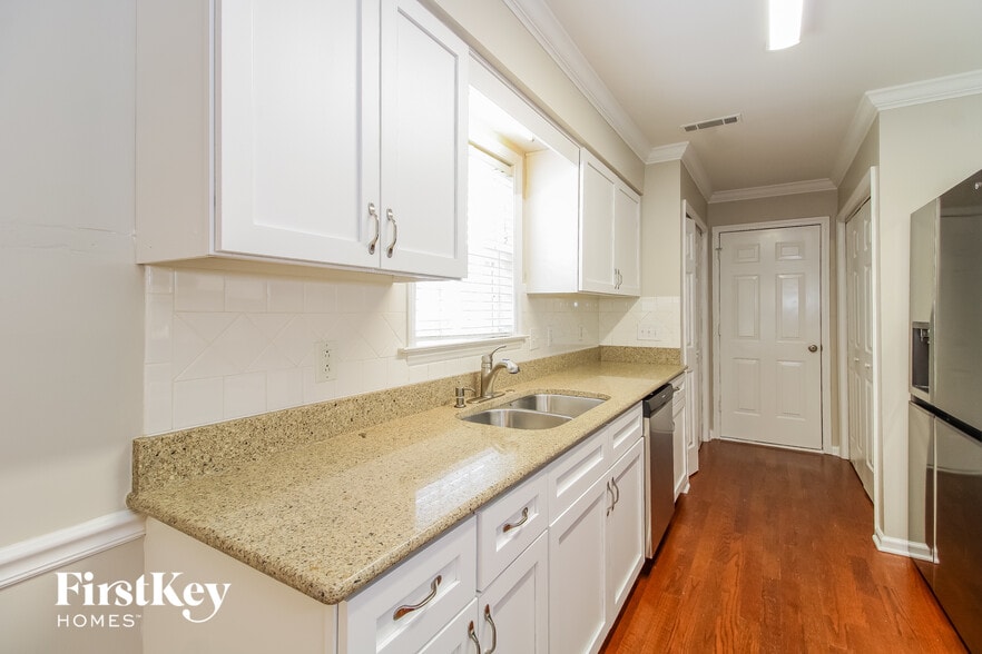 Building Photo - 3802 Watercourse Ct