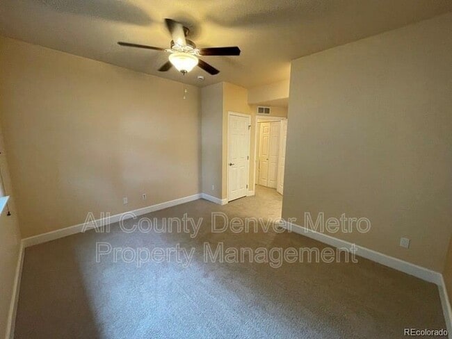 Building Photo - 5014 Everett St