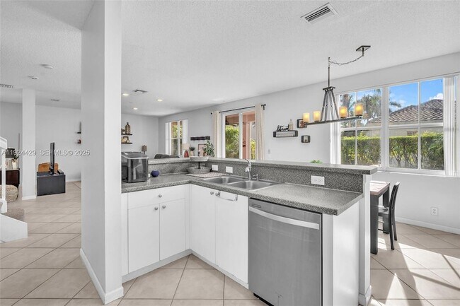 Building Photo - 1058 Tupelo Way