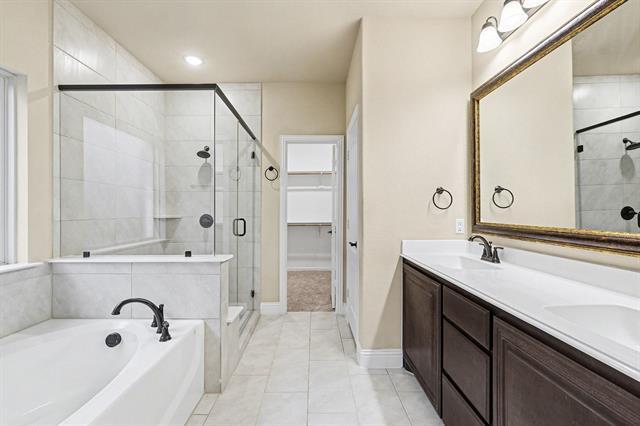 Building Photo - 1012 Granger Dr