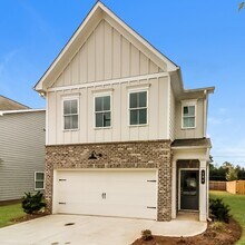 Building Photo - Tricon East Ridge