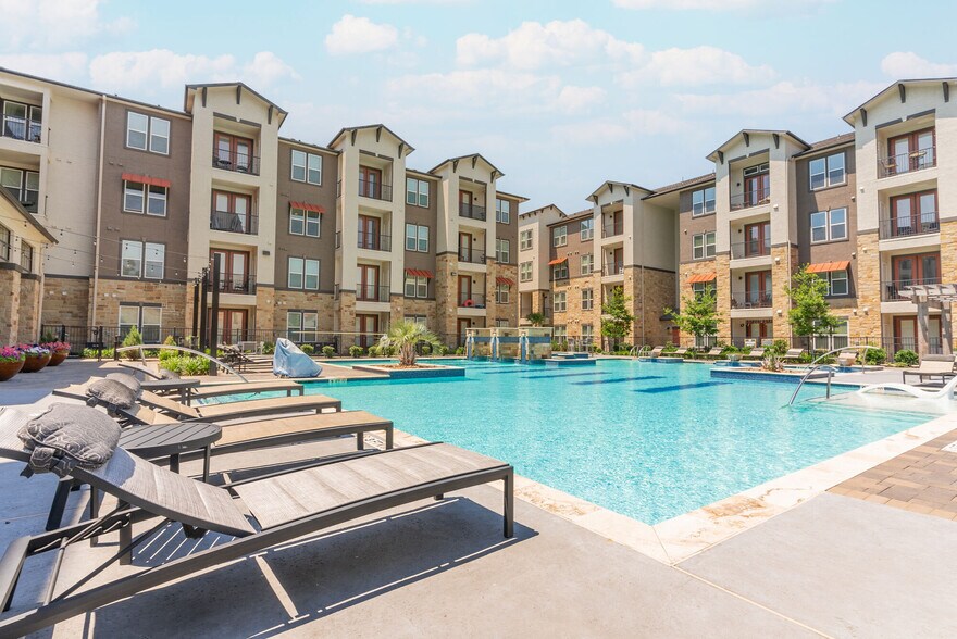 Radius West 1721 Greenhouse Rd Houston TX 77084 Apartment Finder