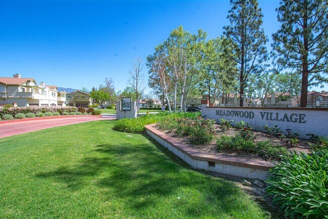 Building Photo - 8408 Spring Desert Pl