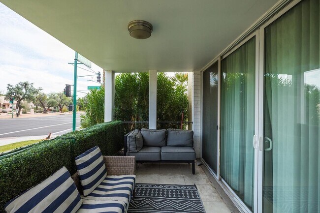 Building Photo - 6502 N Central Ave