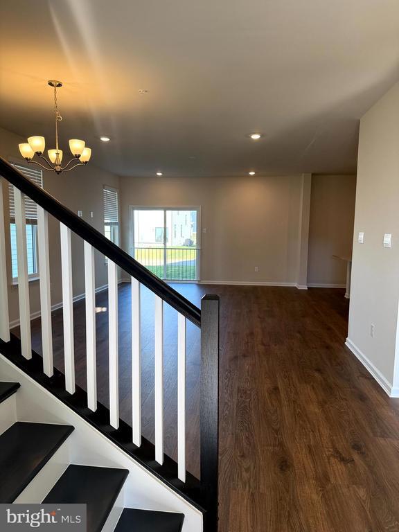 Building Photo - 461 Hanson St