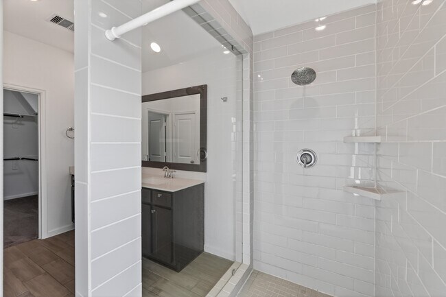 Building Photo - 5634 Amber Brook Ln