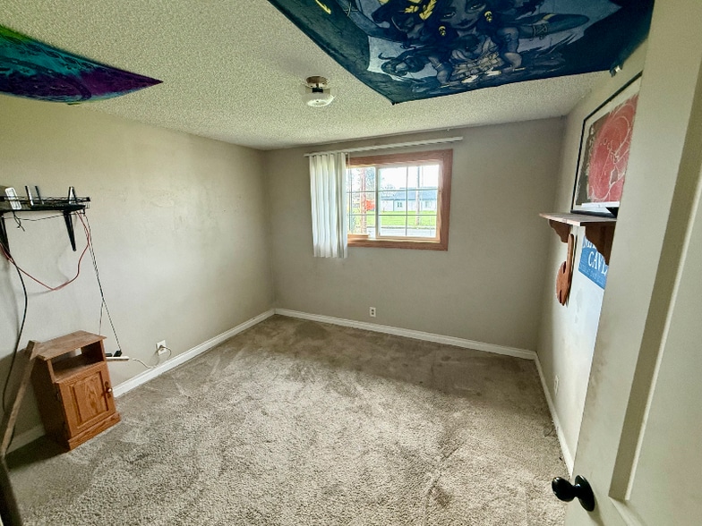 Building Photo - 3360 Brown Rd NE