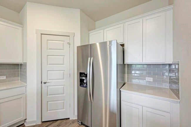 Building Photo - 2120 Ettalee Ct