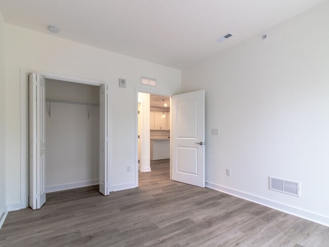 Building Photo - Gorgeous first floor - 2 bed 2 bath YEAR ROUND condo - Residence at Rehoboth Bay