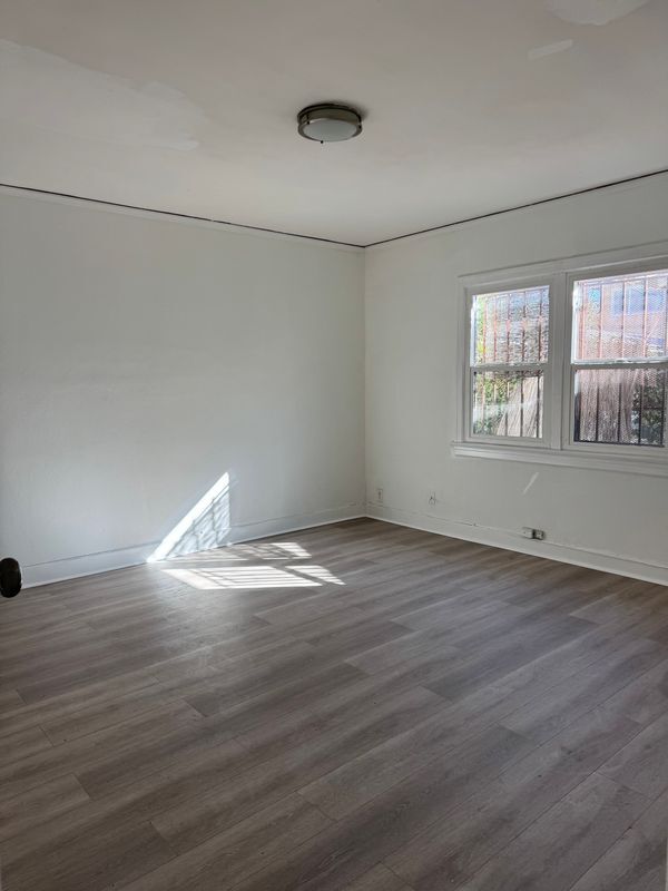 Building Photo - 101 S Cordova St