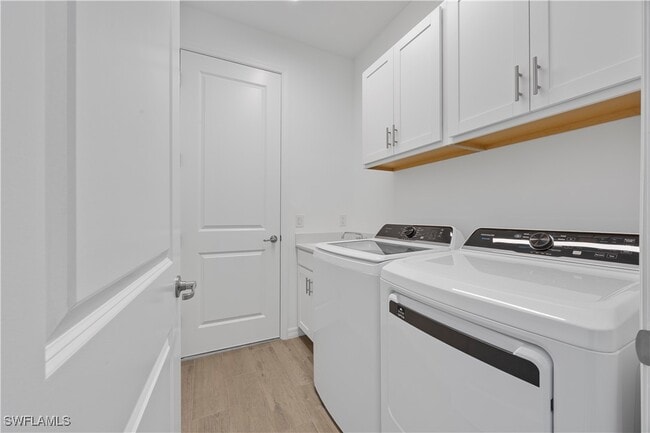 Building Photo - 5396 Fancourt Links Wy