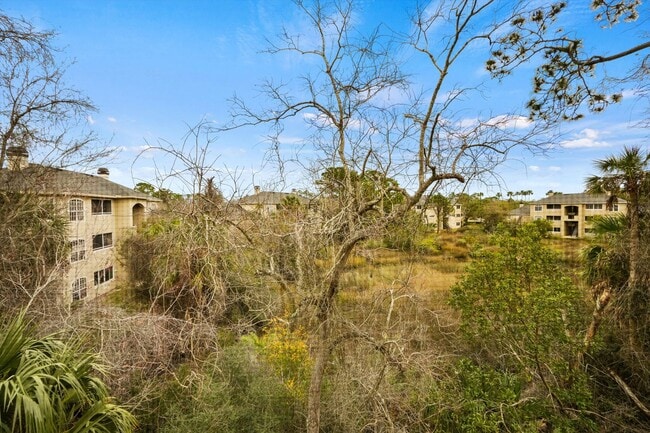 Building Photo - Updated Condo With Marsh Views Near Jax Beach