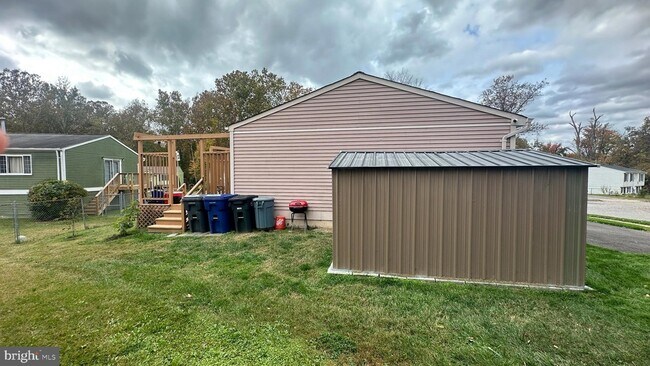 Building Photo - 8111 Brown Ct