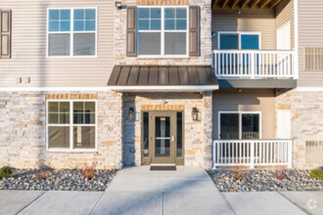 Building Photo - Luxury Flats