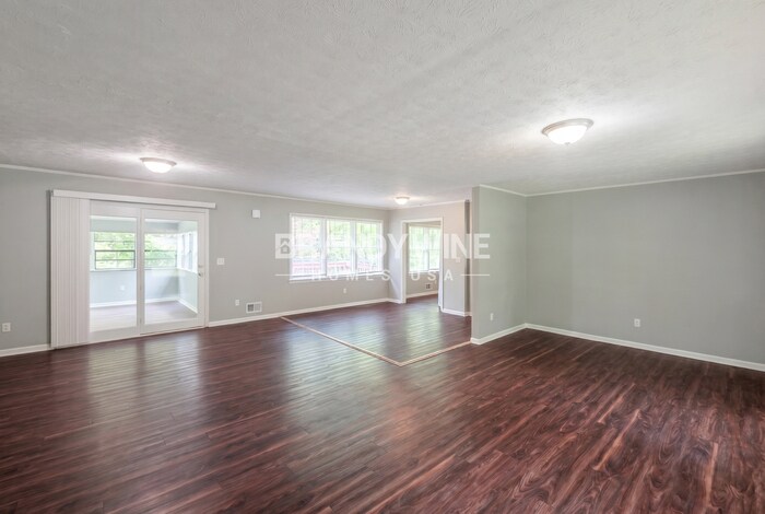 Building Photo - 3310 S Whisper Dr