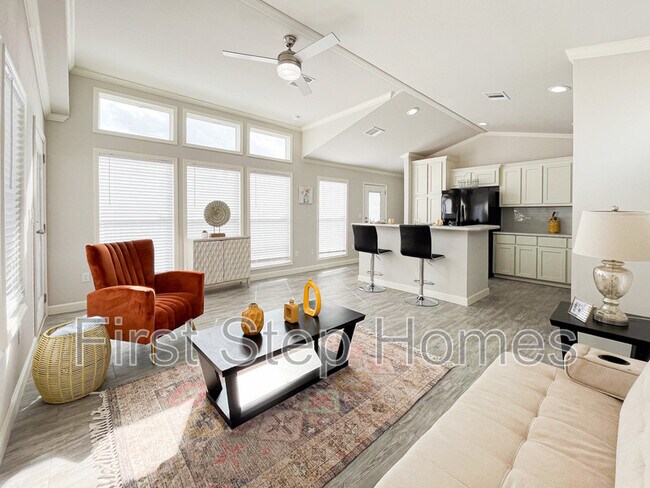 Building Photo - 175 Lamborghini Ln