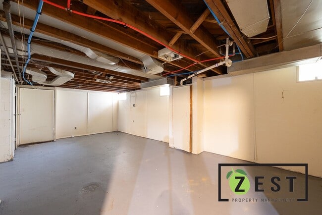 Building Photo - Charming 3-Bedroom Home Coming Soon on Det...