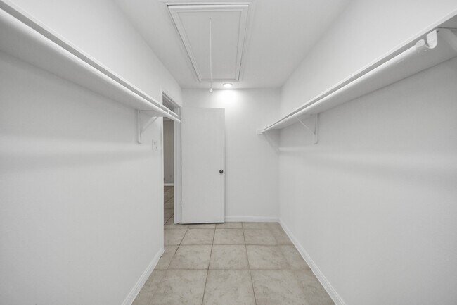 Building Photo - 3504 Wheatfield Ct