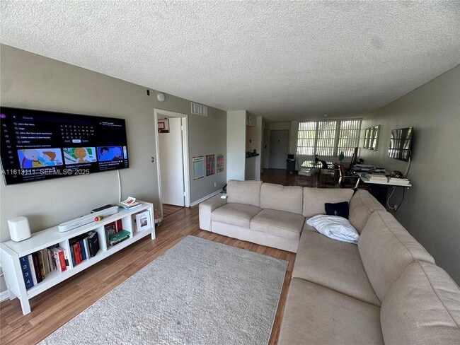 Building Photo - 7011 Environ Blvd