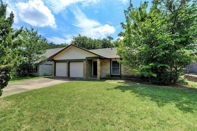 Building Photo - 10207 Rutland Village W