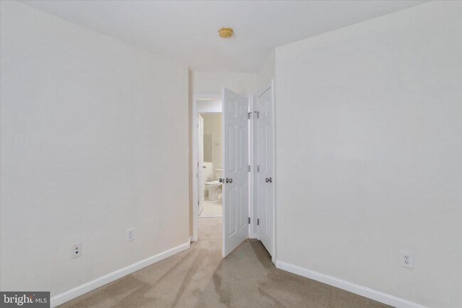 Building Photo - 15 Tidewater Terrace