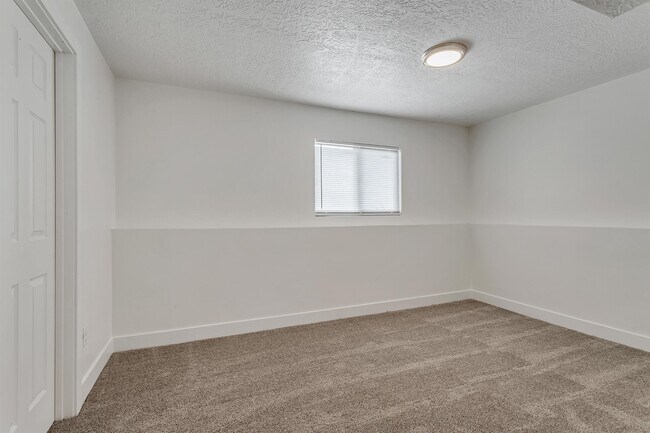 Building Photo - 4866 Gaskill Way