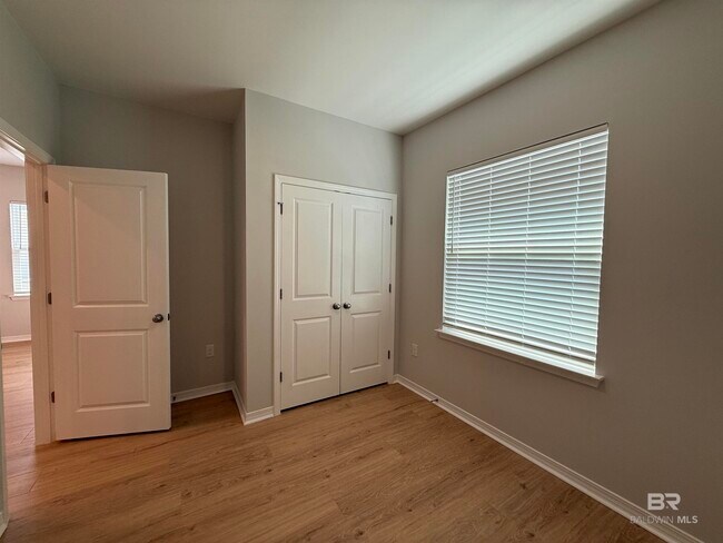 Building Photo - 23903 Dominus Dr