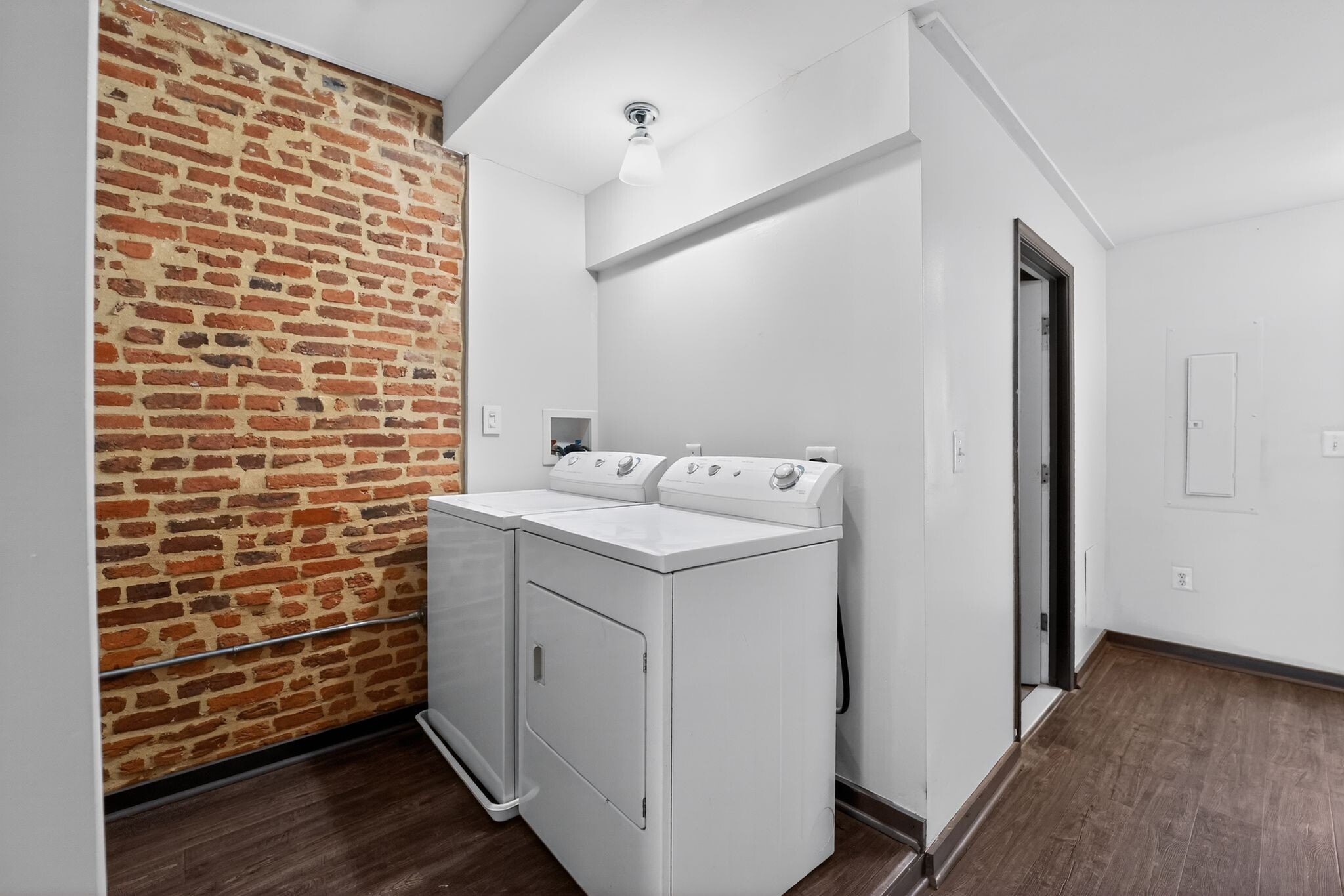 Building Photo - 1602 Latrobe St