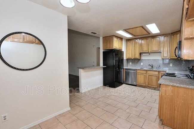 Building Photo - 2394 Alta Garden Ln