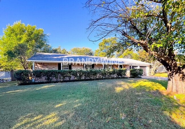 Building Photo - 1306 Duane St