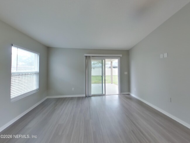 Building Photo - 621 Birchbark Trail