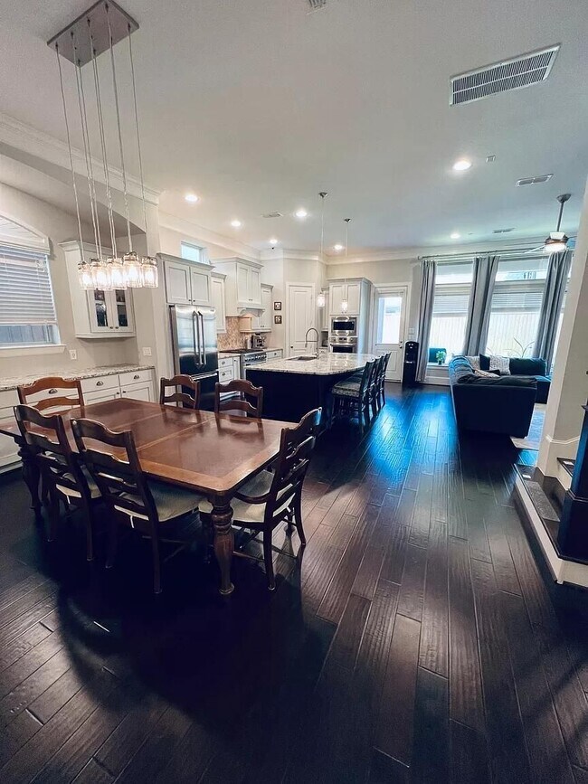 Building Photo - 8608 Costmary Ln