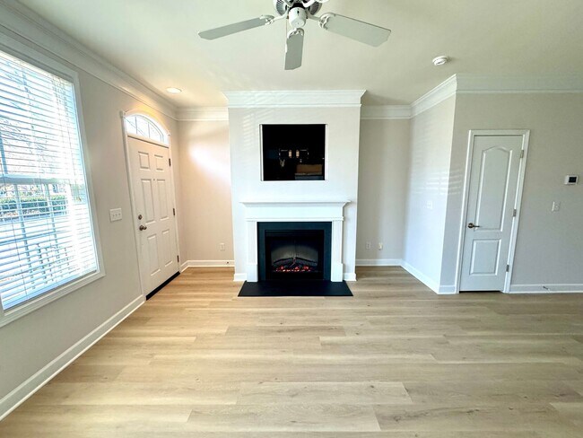 Building Photo - Townhome located in Eastfield Prosperity Village with 2BR/2.5BA One car garage