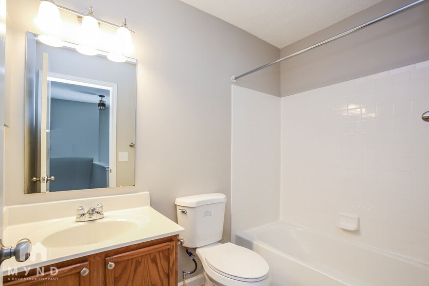 Building Photo - 540 Rockets St