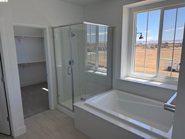 Building Photo - 4661 Caufield Wy