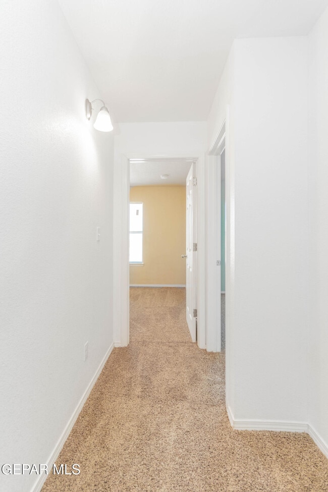 Building Photo - 14648 Friesian Trail