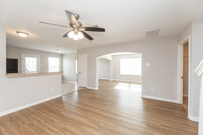 Building Photo - 1006 Vernage Rd