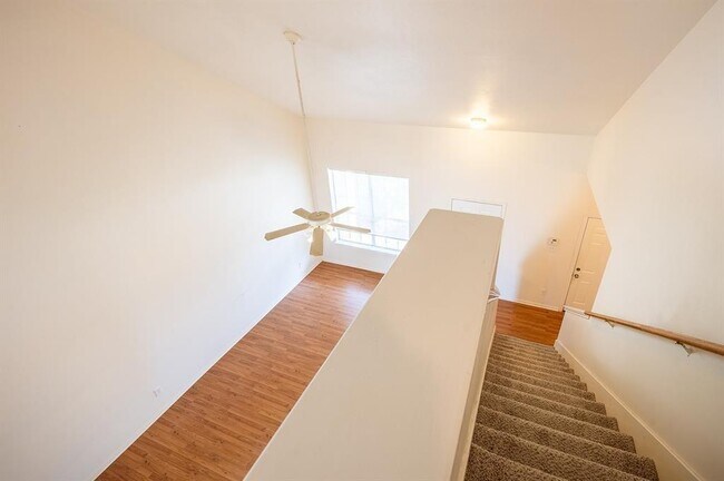 Building Photo - 16310 Bandicoot Dr