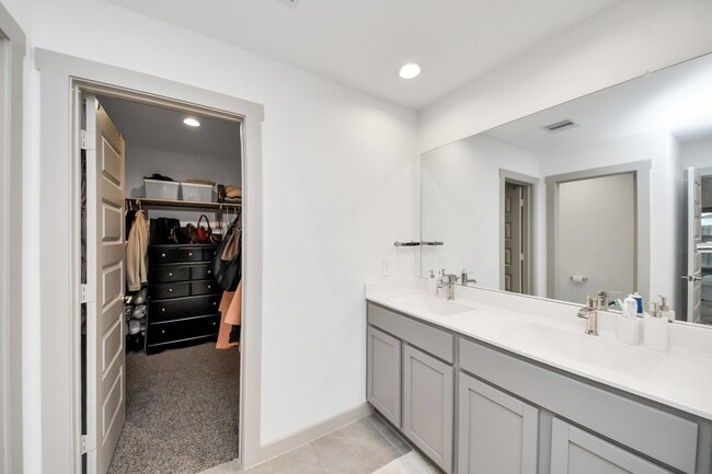 Building Photo - 3907 Gael Run Ct