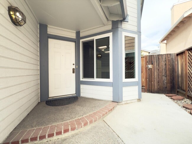 Building Photo - 4811 Mendocino Terrace
