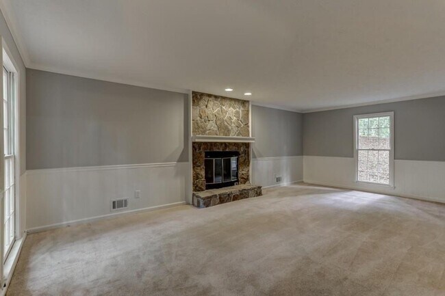 Building Photo - 155 County Cork Dr