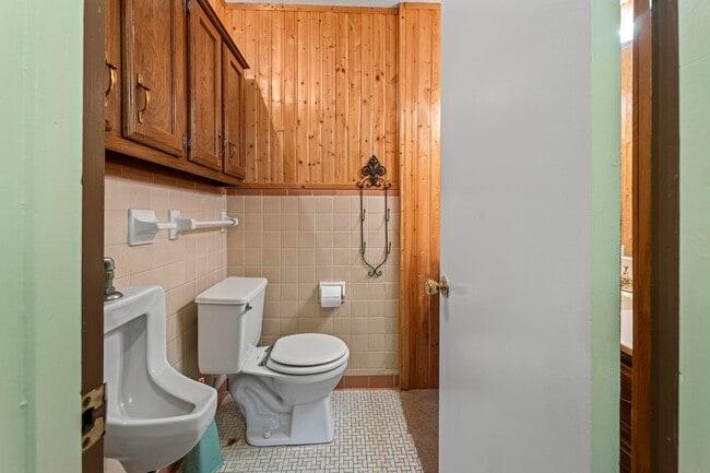Building Photo - 319 Homeville Rd