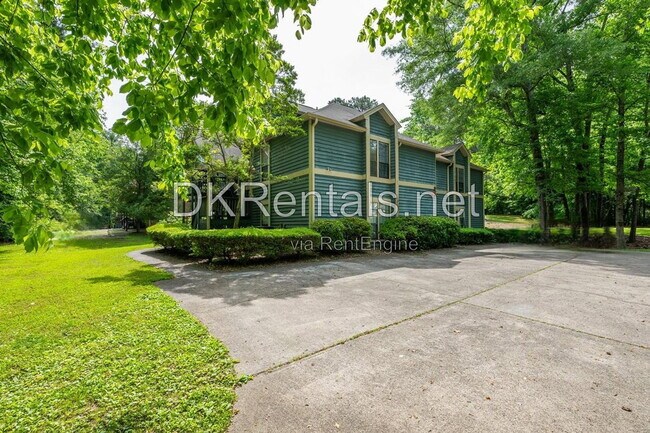 Building Photo - 3067 Steeplechase Dr