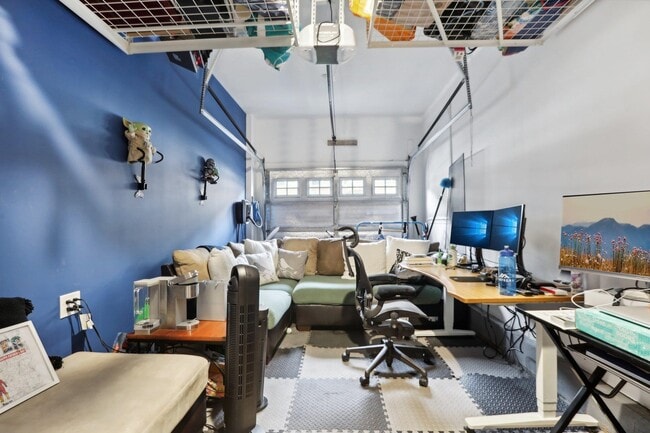 Building Photo - 80 Lydia Dr