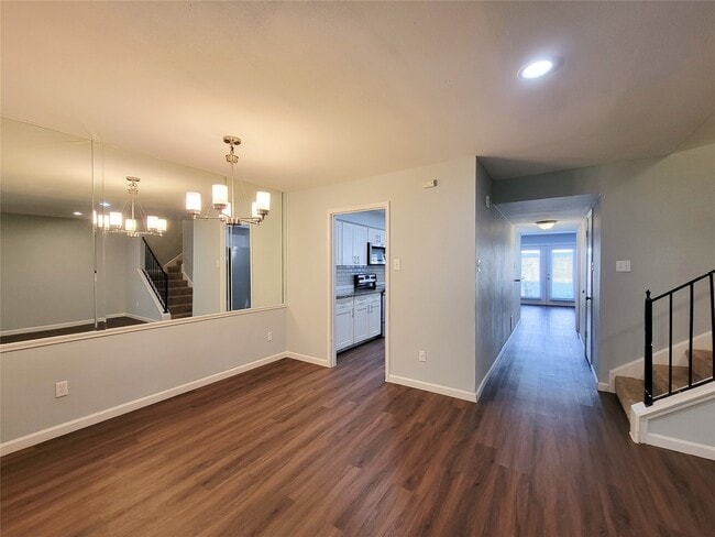 Building Photo - 13168 Trail Hollow Dr