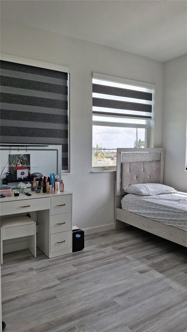 Building Photo - 26410 SW 148th Ct