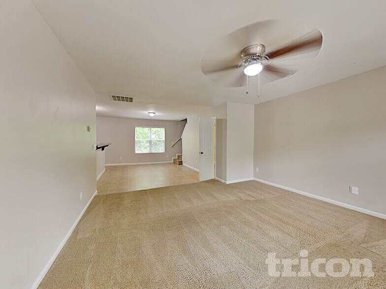 Building Photo - 4915 Magnasco Ln