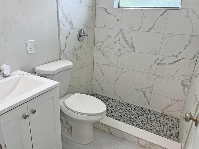 Building Photo - 1557 NW 66th St