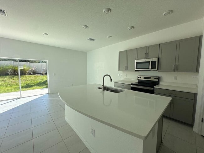 Building Photo - 2416 Paravane Wy